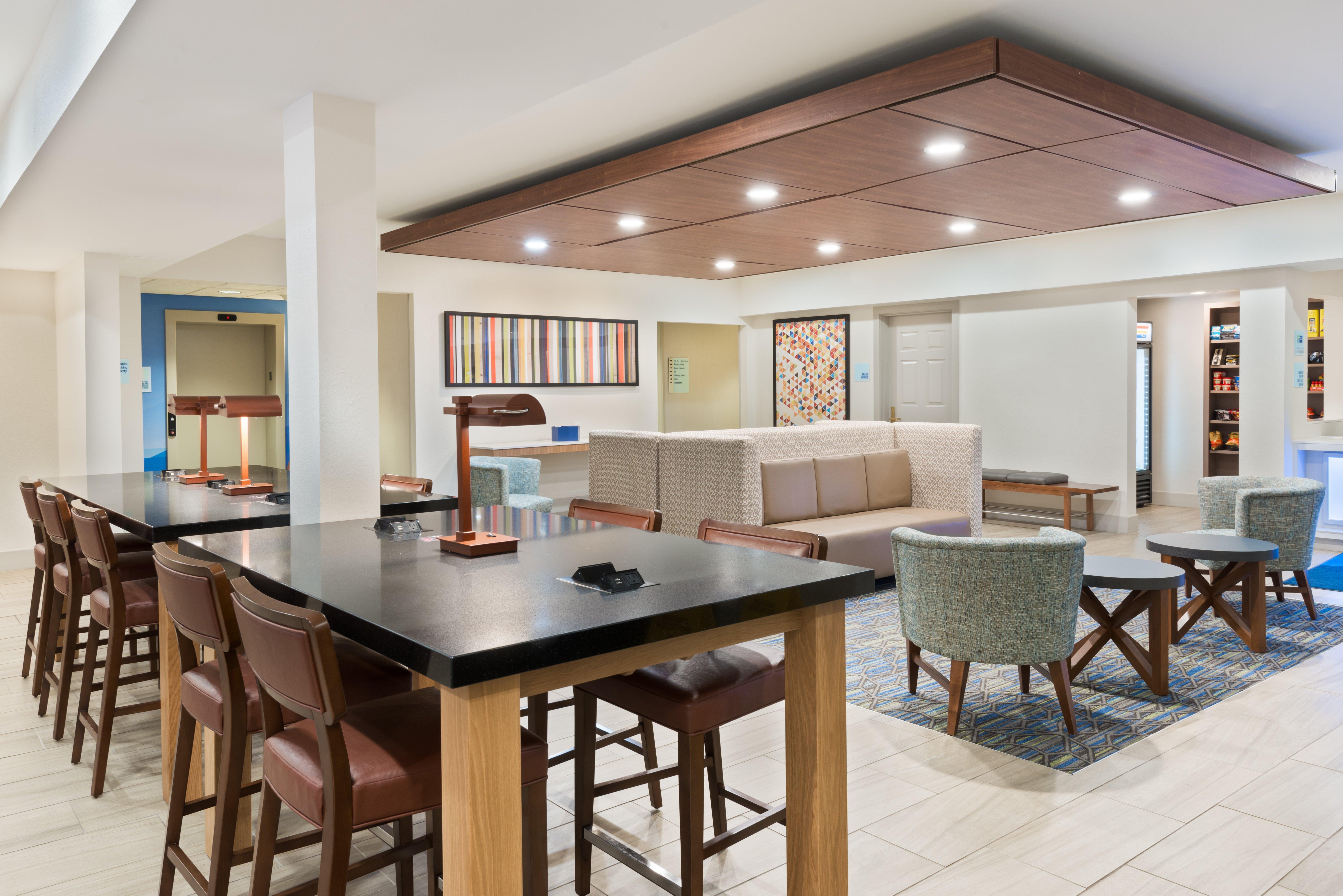 Holiday Inn Express & Suites - Columbus Airport East By Ihg Ngoại thất bức ảnh