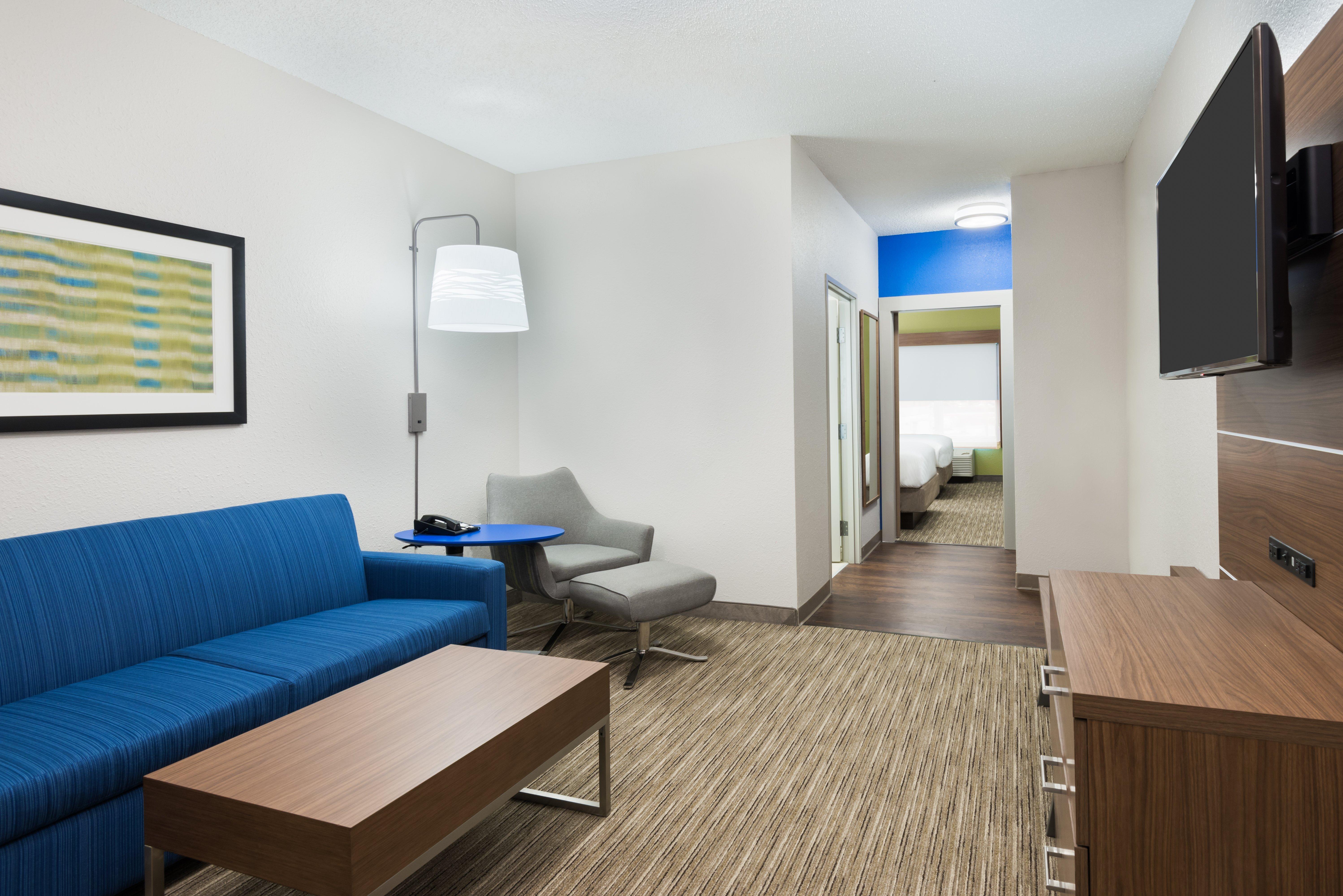 Holiday Inn Express & Suites - Columbus Airport East By Ihg Ngoại thất bức ảnh