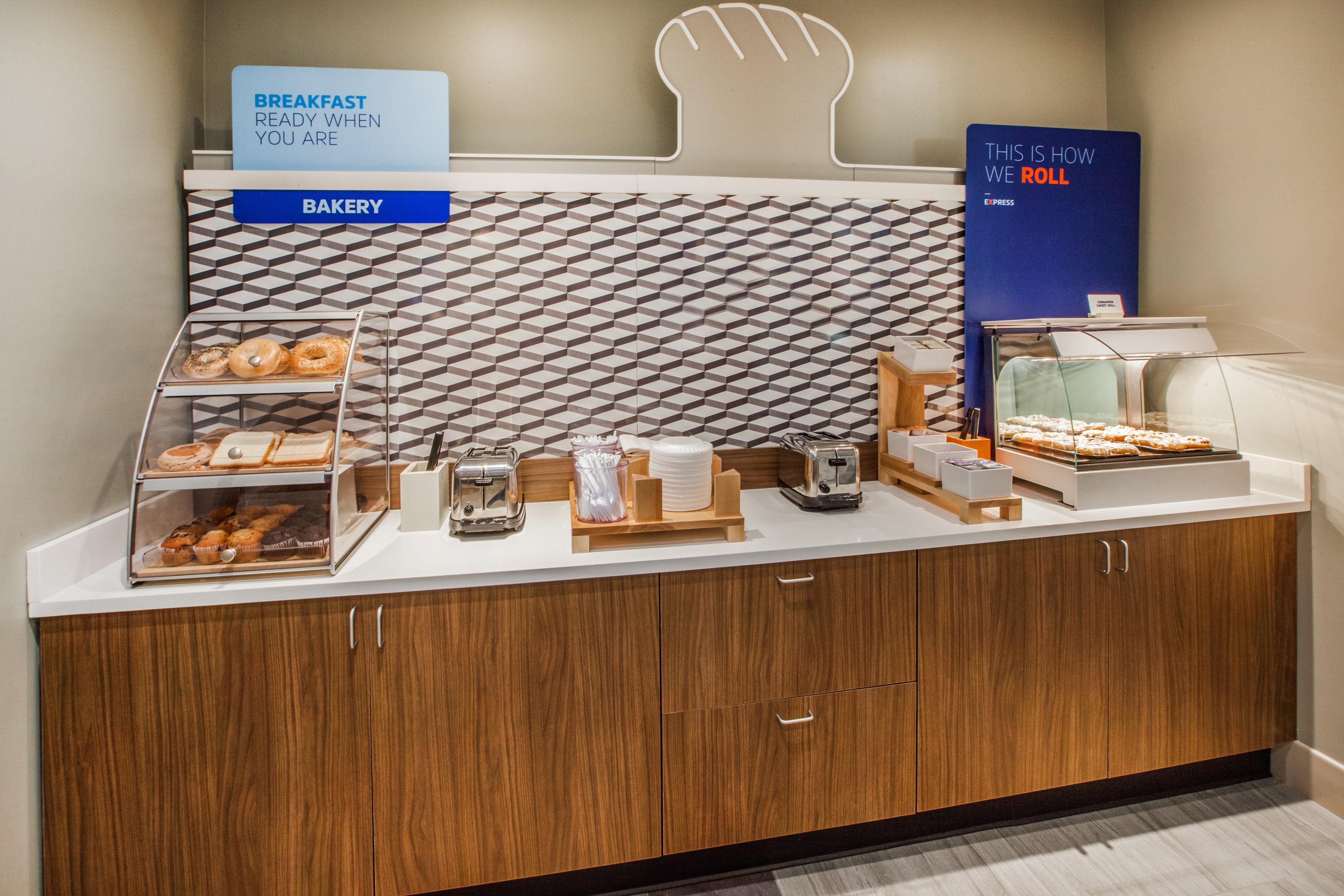 Holiday Inn Express & Suites - Columbus Airport East By Ihg Ngoại thất bức ảnh