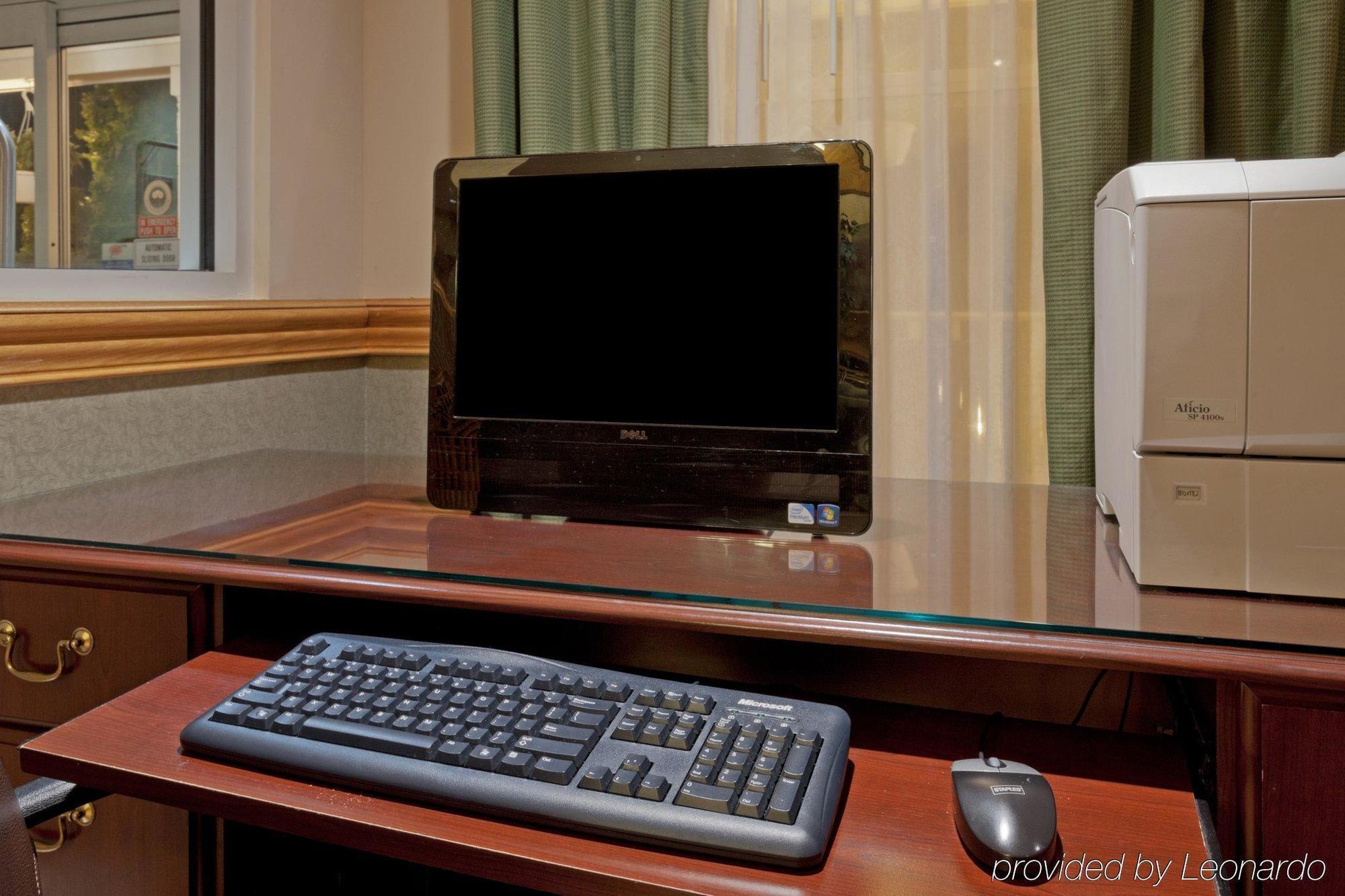 Holiday Inn Express & Suites - Columbus Airport East By Ihg Tiện nghi bức ảnh