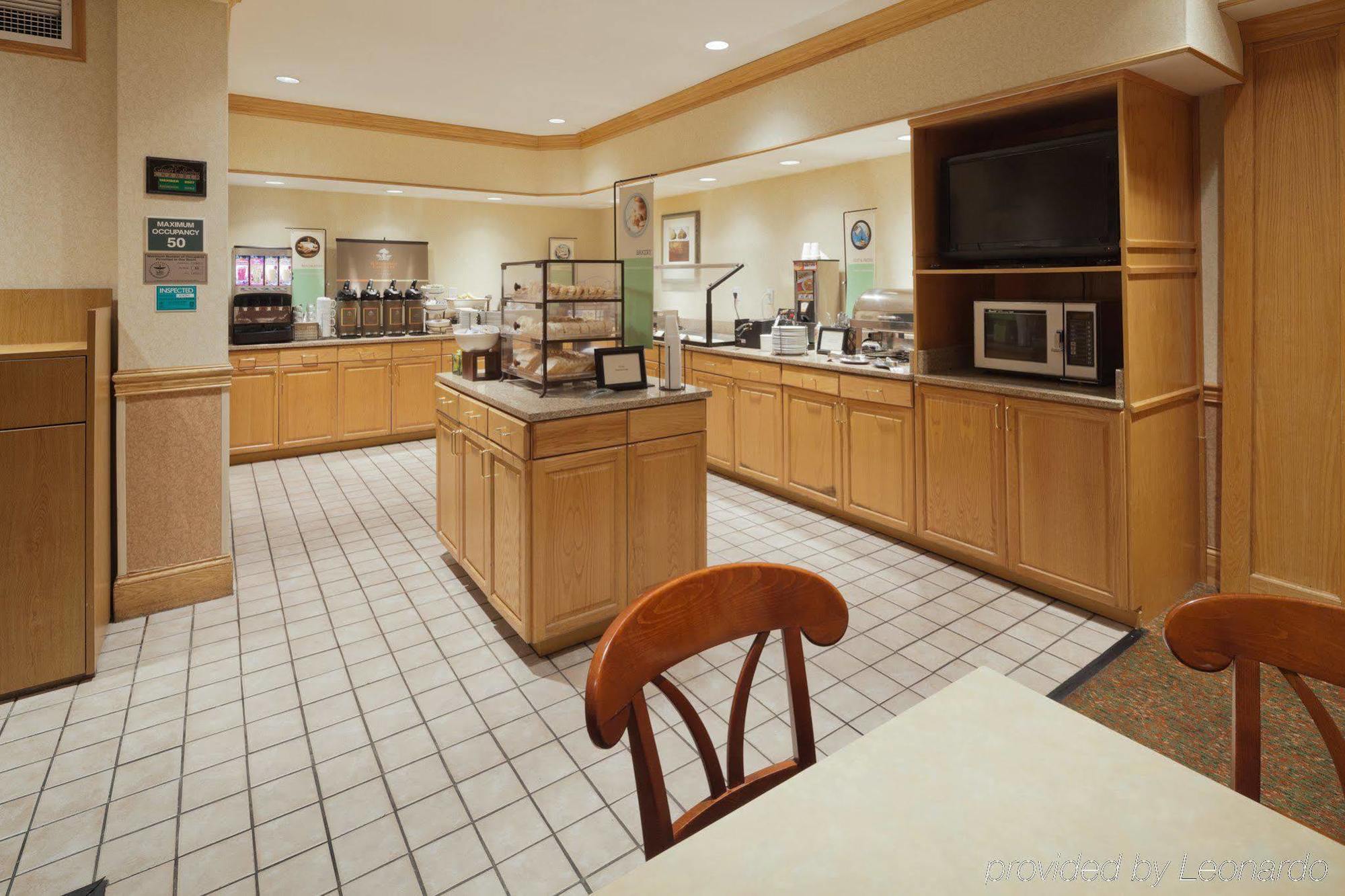 Holiday Inn Express & Suites - Columbus Airport East By Ihg Nhà hàng bức ảnh